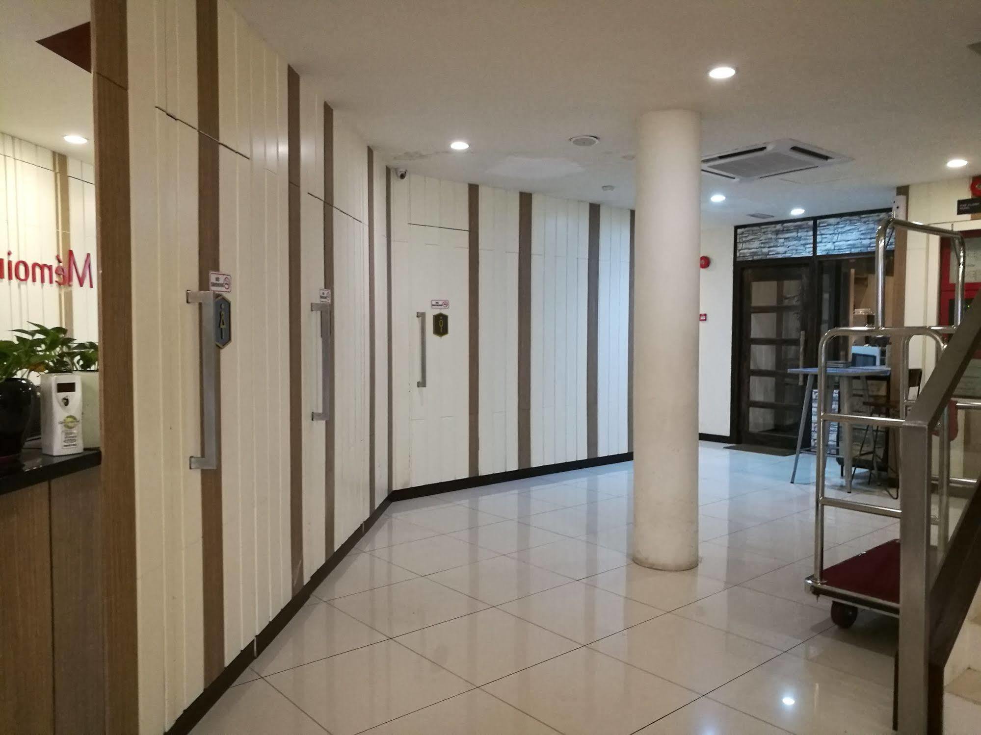 Memoire Hornbill Hotel Kuching Exterior foto