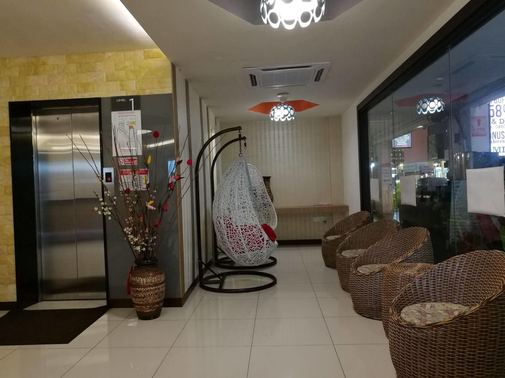 Memoire Hornbill Hotel Kuching Exterior foto